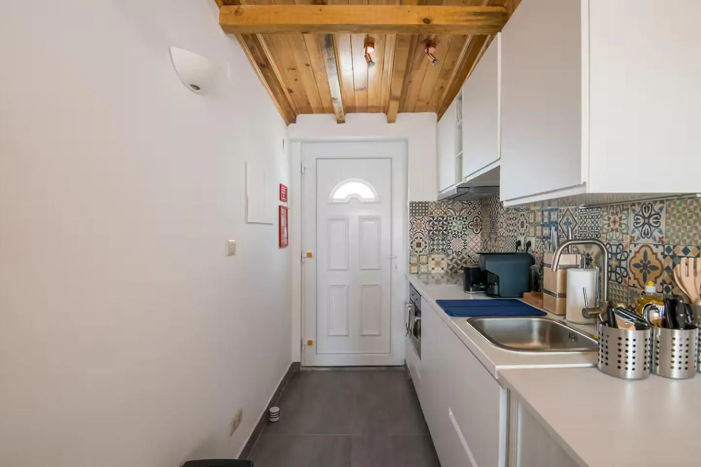 Apartment Studio Ensoleille Avec Terrasse Proche D'Amoreiras Lisbon