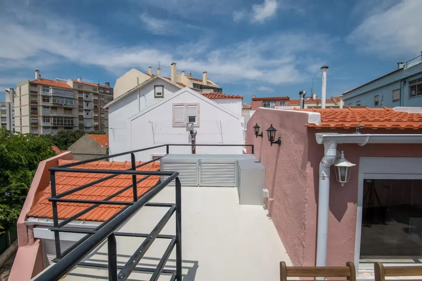 Studio Ensoleille Avec Terrasse Proche D'Amoreiras Lisbon 0*,  Portugal