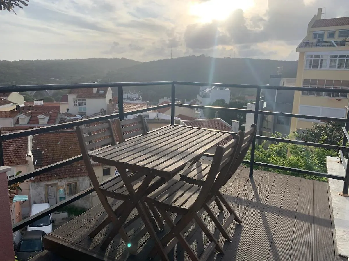 Studio Ensoleille Avec Terrasse Proche D'Amoreiras Lisbon Apartment