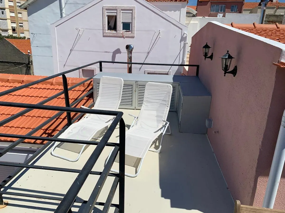 Apartment Studio Ensoleille Avec Terrasse Proche D'Amoreiras Lisbon